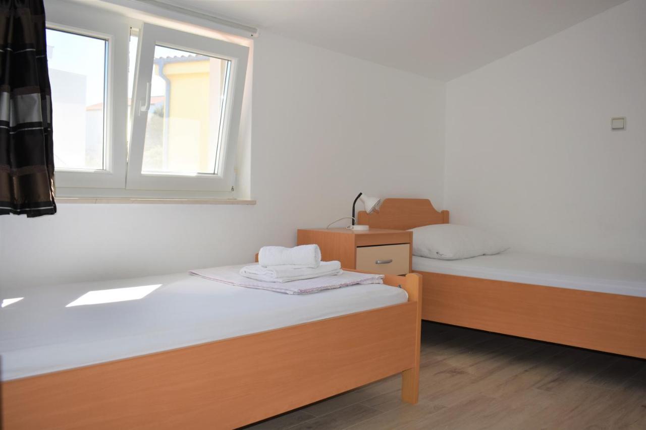 Apartments Janja Муртер Екстериор снимка